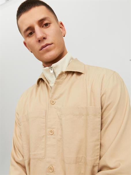 JPRPETE SPRING OVERSHIRT L/S SN sand