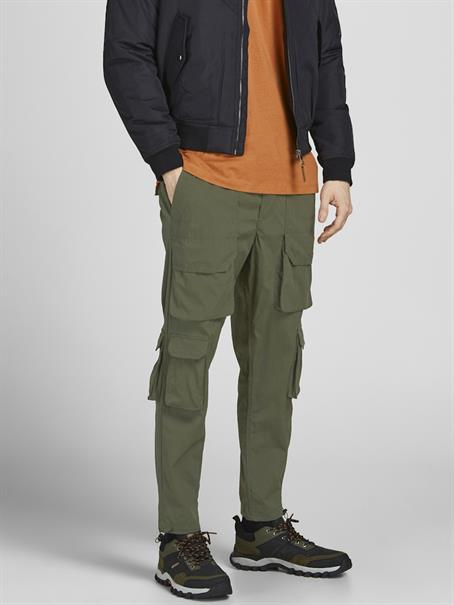 JPSTACE JJPLUTO AKM FOREST NIGHT forest night