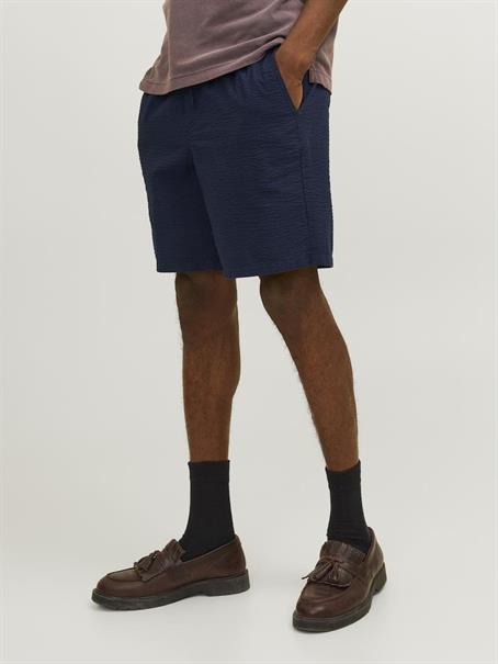 JPSTJAIDEN PALMA SEERSUCKER SHORT SRT dunkelblau1