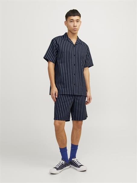 JPSTJAIDEN PALMA SEERSUCKER SHORT SRT dunkelblau2