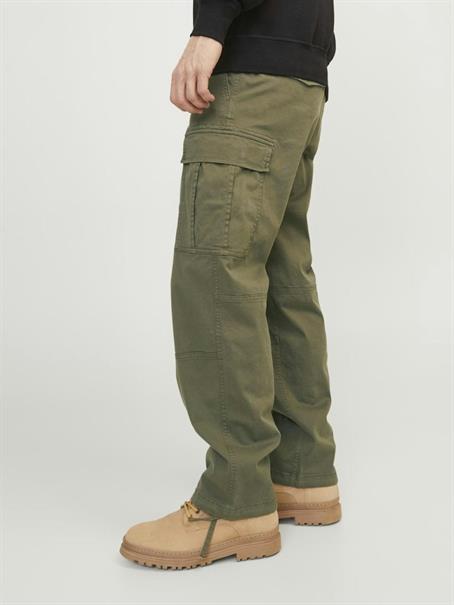 JPSTKARL HARLOW CARGO NOOS dusty olive