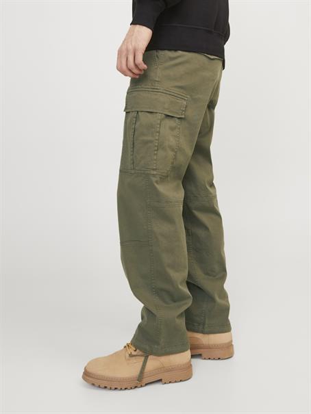 JPSTKARL HARLOW CARGO NOOS dusty olive