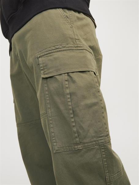JPSTKARL JJHARLOW CARGO NOOS dusty olive