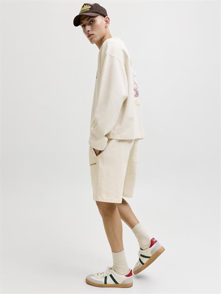 JPSTKARL NORREBRO SWEAT SHORTS REG SN antique white