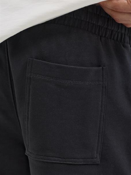 JPSTKARL NORREBRO SWEAT SHORTS REG SN black