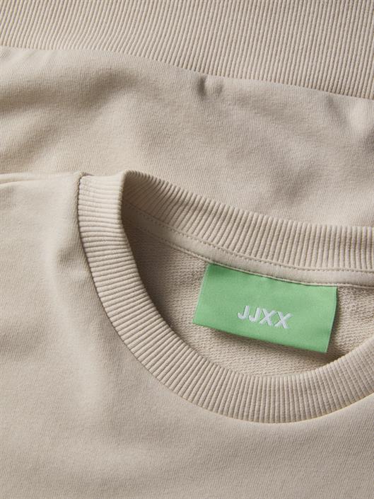 jxenya-rlx-short-ls-crew-swt-moonbeam
