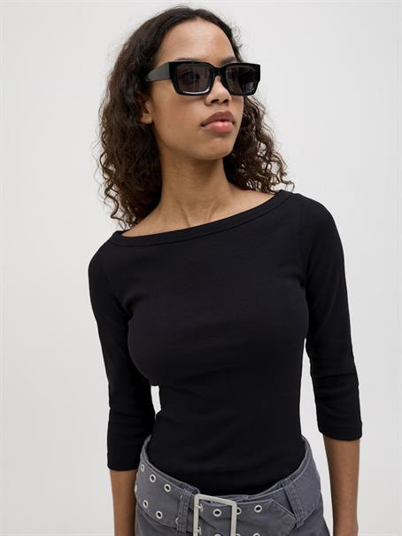 JXFIFI STR 3/4 BOATNECK TOP JRS NOOS black