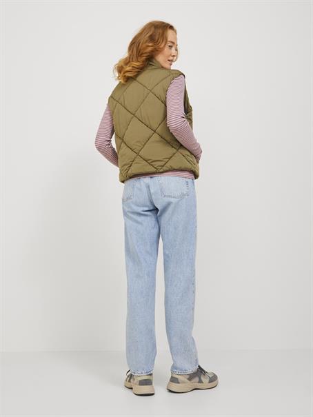 JXFUME SHORT QUILTED VEST SN dark olive