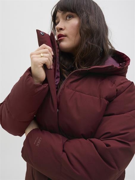 JXGLOBAL PUFFER JACKET OTW ACT cabernet