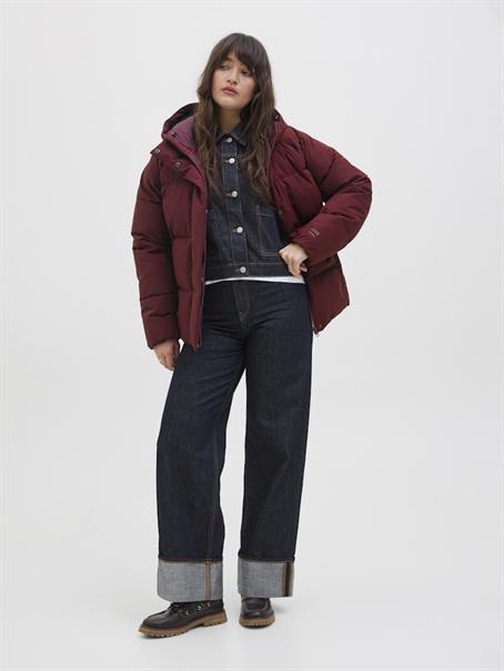 JXGLOBAL PUFFER JACKET OTW ACT cabernet