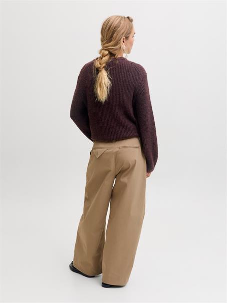 JXGLORIA GLOBAL CREW NECK KNIT fudge