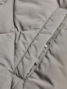 JXHYPE SHORT QUILTED VEST OTW morel