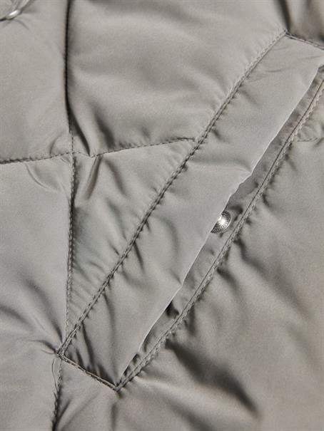 JXHYPE SHORT QUILTED VEST OTW morel