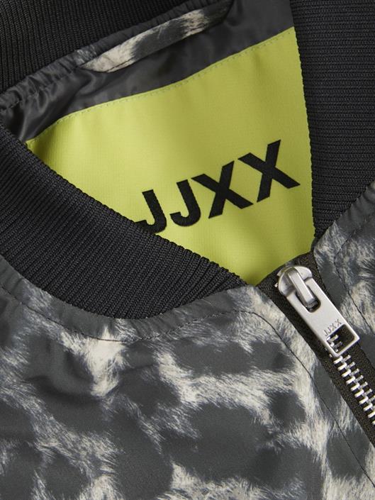 jxleila-bomber-jacket-otw-noos-thunderstorm
