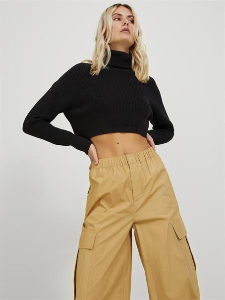 JXLIV TWIST CROP HIGH NECK KNIT black