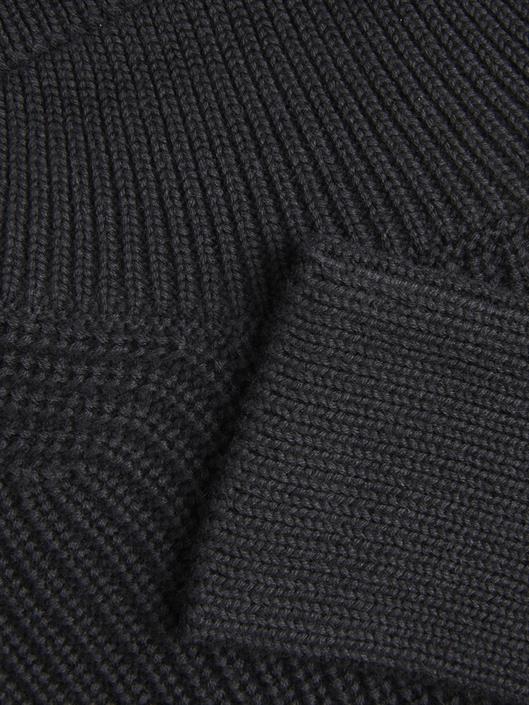 jxliv-twist-crop-high-neck-knit-black