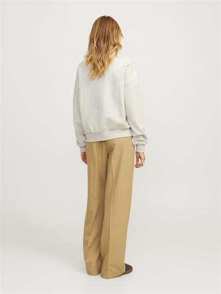 JXMERLE RLX SHORT LS CREW SWT LN moonbeam