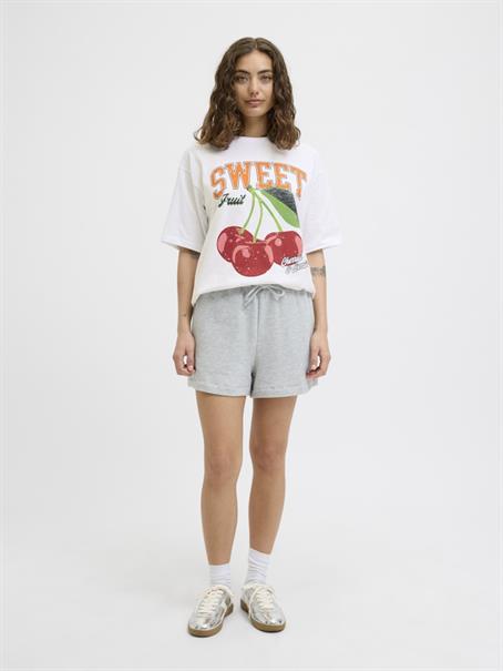 JXMILLOW LOOSE SS TEE JRS bright white3
