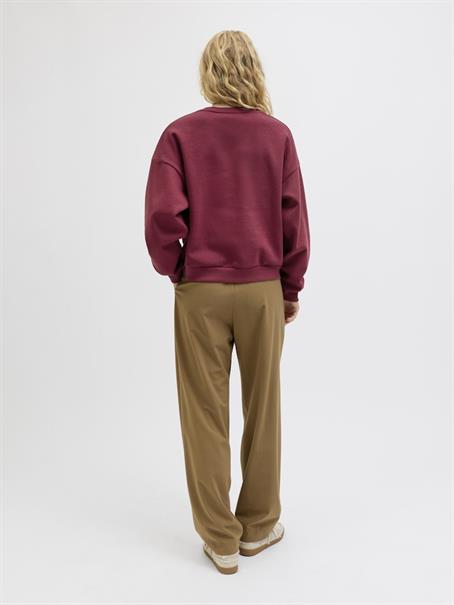 JXMIMI RLX LS PRINT CREW SWT cabernet