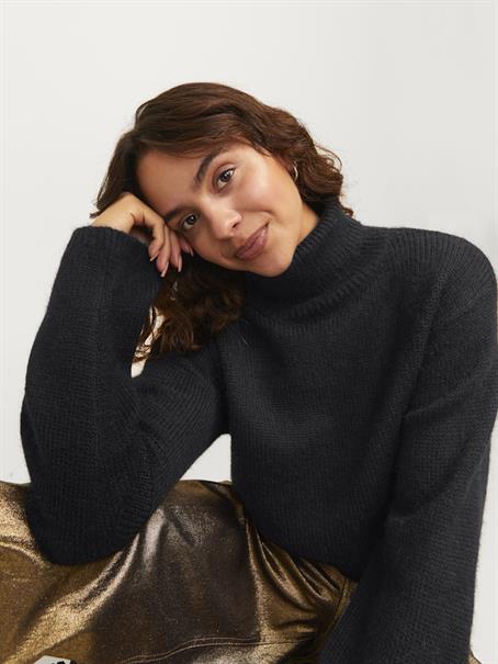 JXROSANNA ROLL NECK KNIT black