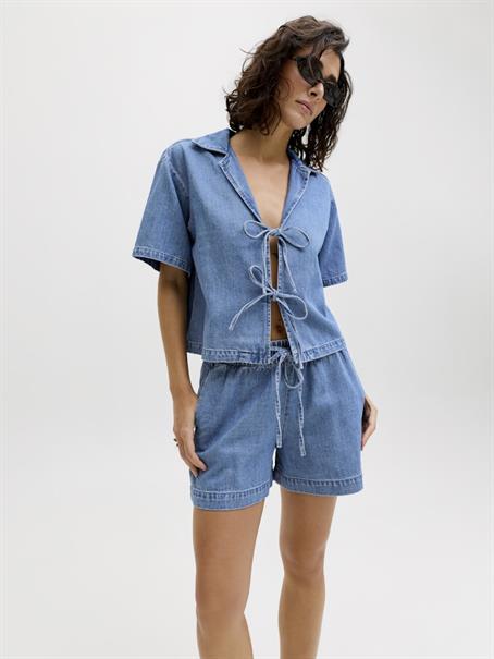 JXRUE MW SHORTS R362 DNM medium blue denim