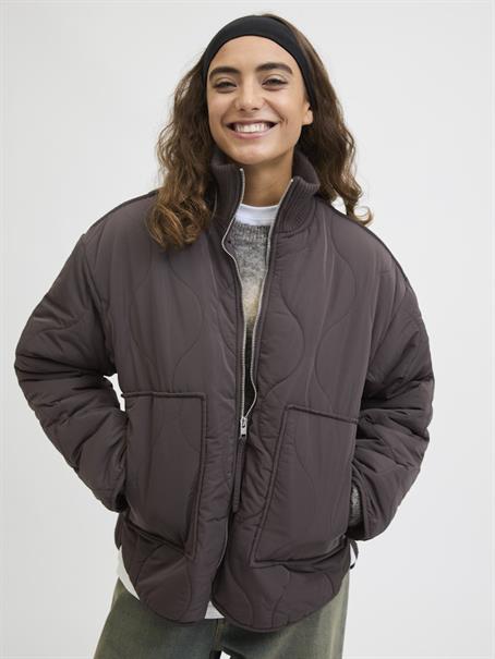 JXSERENA MID QUILTED JACKET OTW SN bracken