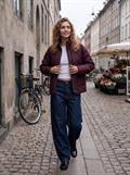 JXSERENA MID QUILTED JACKET OTW SN winetasting