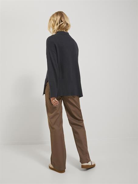 JXSIANA TWIST HIGH NECK KNIT black