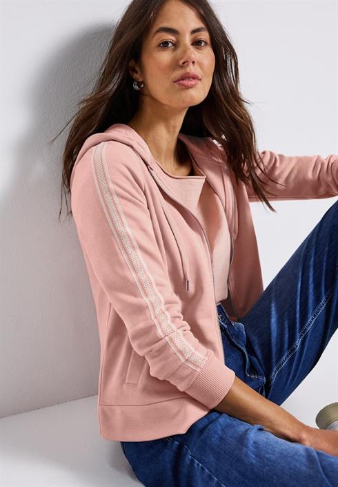 kapuzenjacke-mit-dekotape-faded-rose