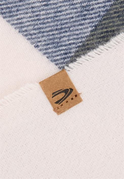 karoschal-mit-fransen-sage