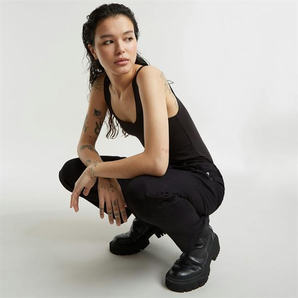 Kate Boyfriend Chino wmn dk black