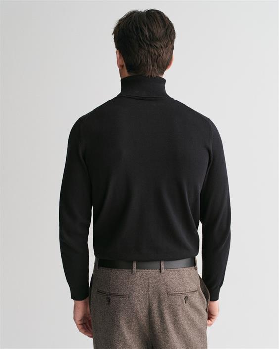 klassischer-rollkragenpullover-aus-baumwolle-black