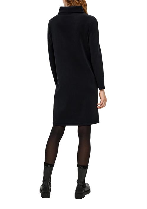 kleid-schwarz