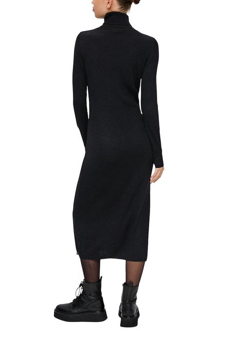kleid-schwarz