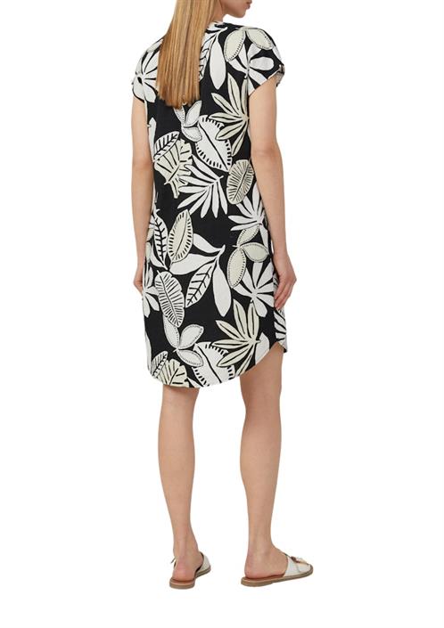 kleid-schwarz