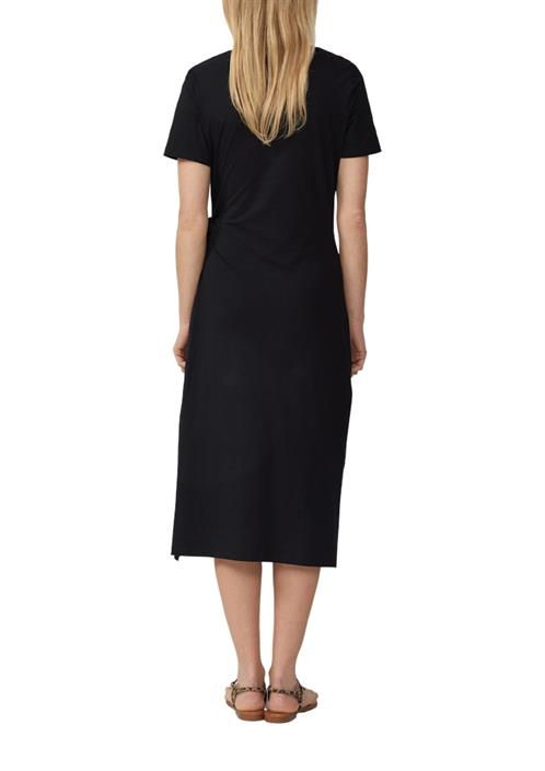 kleid-schwarz