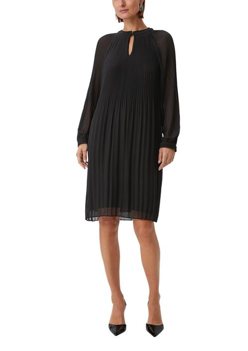 kleid-schwarz