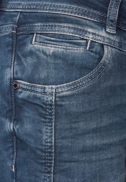 knitted mid indigo wash