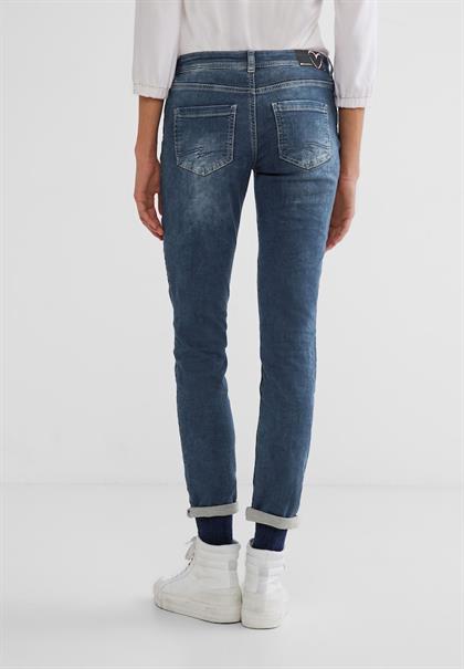 knitted mid indigo wash