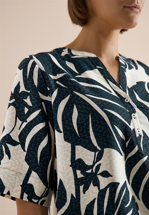 kurzarm-bluse-mit-split-neck-palm-breeze-green
