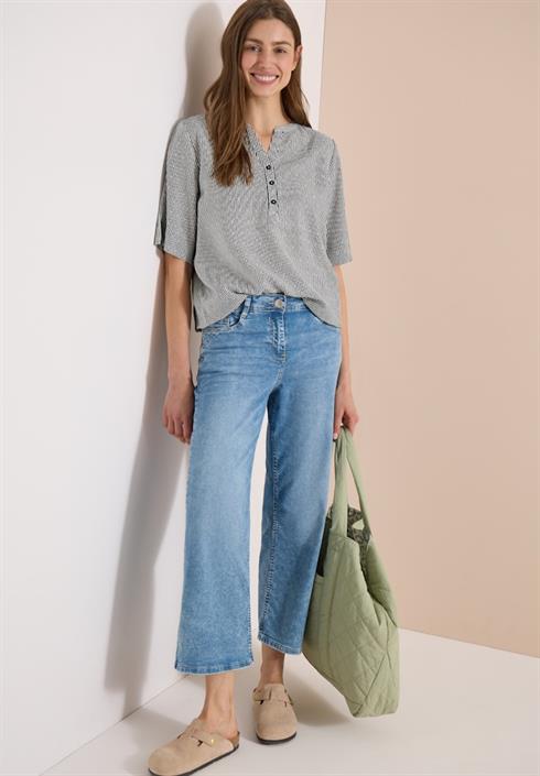 kurzarm-bluse-mit-split-neck-und-streifen-palm-breeze-green