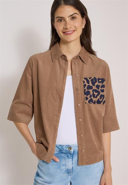 Kurzarm Hemdbluse aus Cord mit Brusttasche creamy mocha