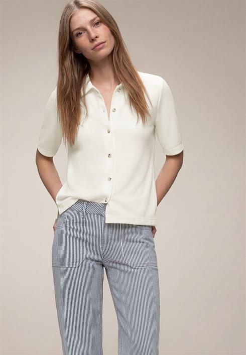 kurzarm-shirt-mit-knopfleiste-off-white