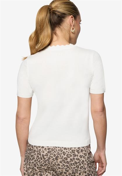 Kurzarmpullover mit Wellensaum offwhite