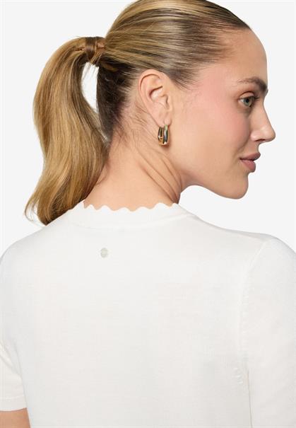 Kurzarmpullover mit Wellensaum offwhite