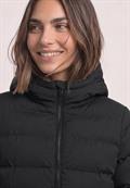 Kurze Jacke im Stepp-Look black