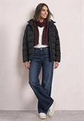 Kurze Jacke im Stepp-Look black