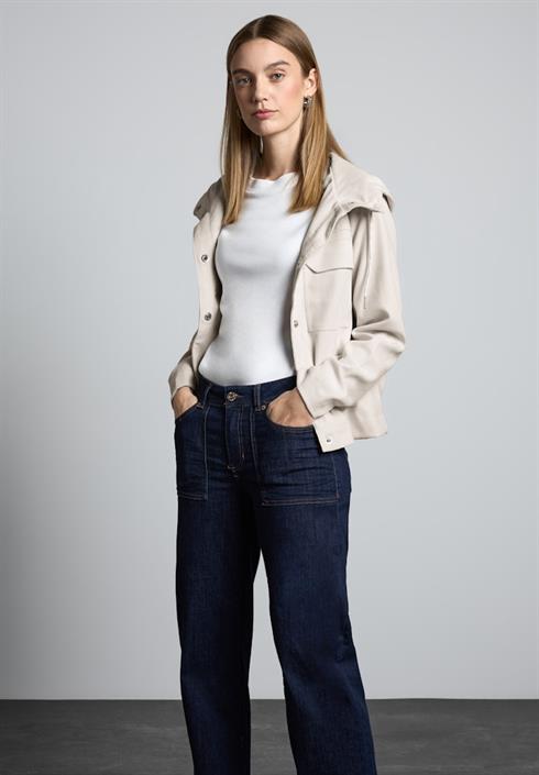 kurze-jacke-mit-kapuze-smooth-sand-beige