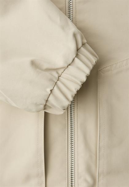 Kurze Jacke powder beige