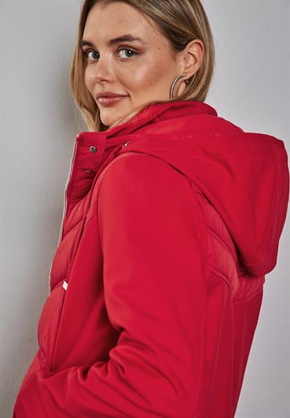 Kurze Softshelljacke strong red